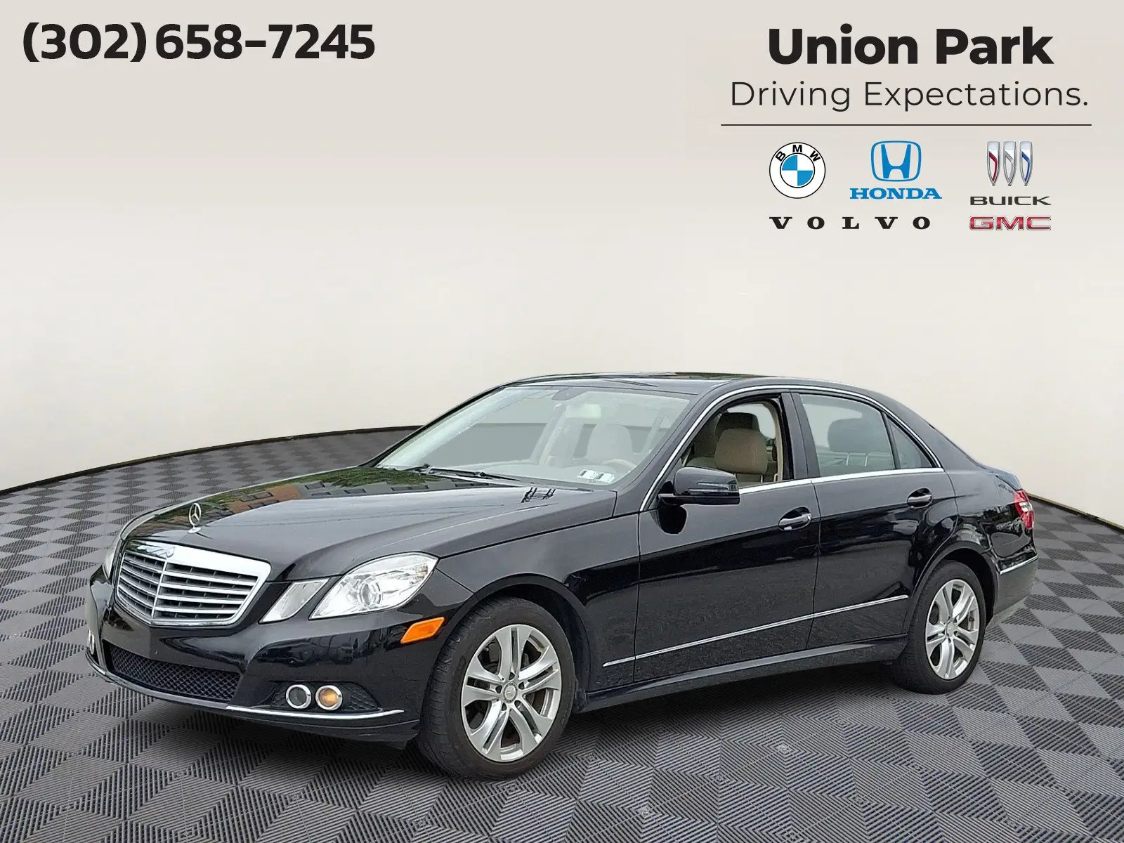 2011 Mercedes-Benz E-Class E350 Luxury 4MATIC photo 1
