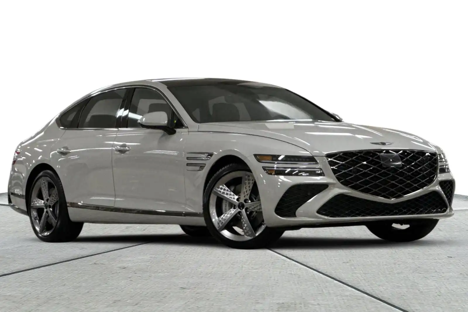 2027 Genesis G80's photo