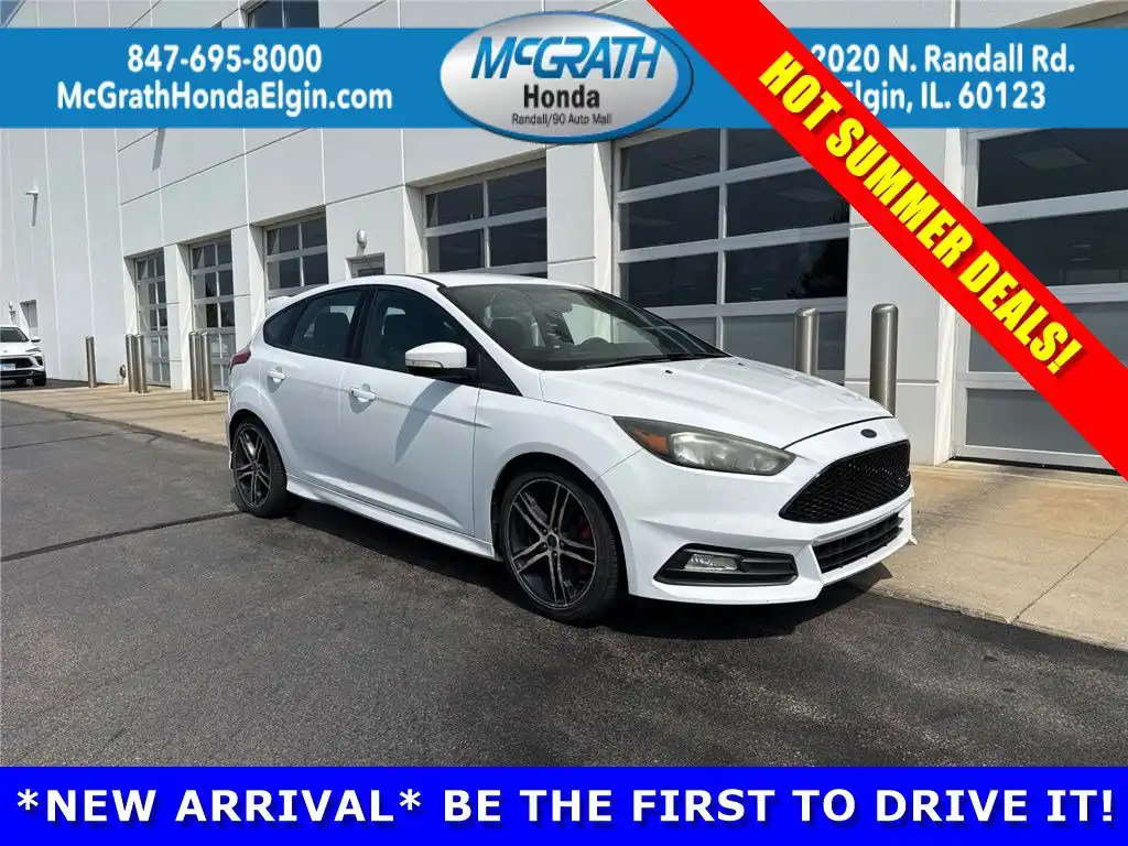 2016 Ford Focus 5 Door Hatch ST's photo