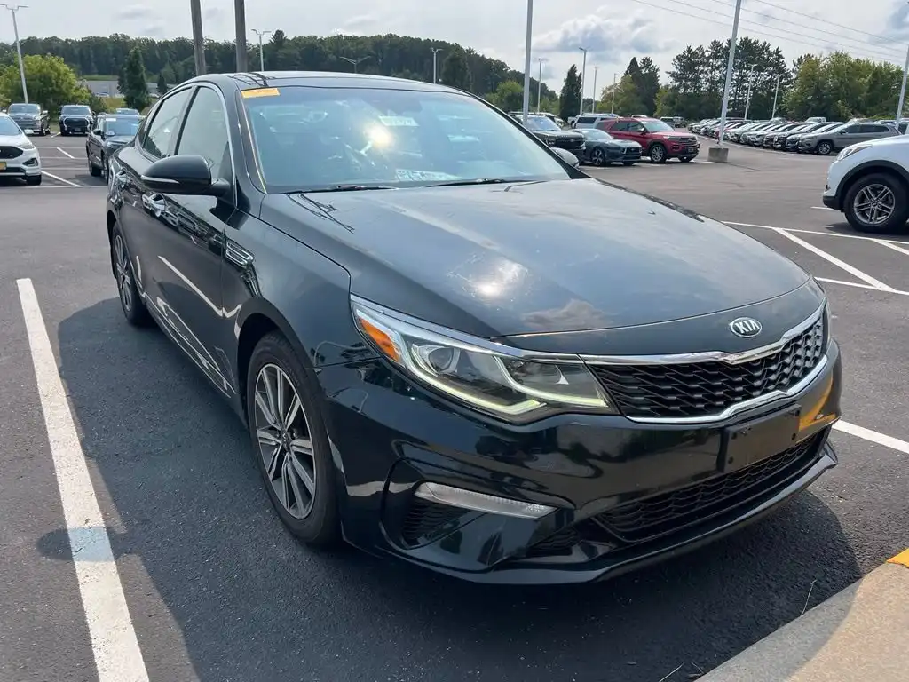 2019 Kia Optima LX Auto's photo