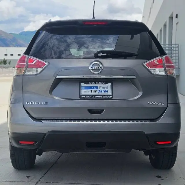 2016 Nissan Rogue SV AWD photo 4