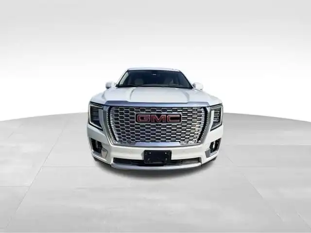 2022 GMC Yukon 4WD Denali's photo