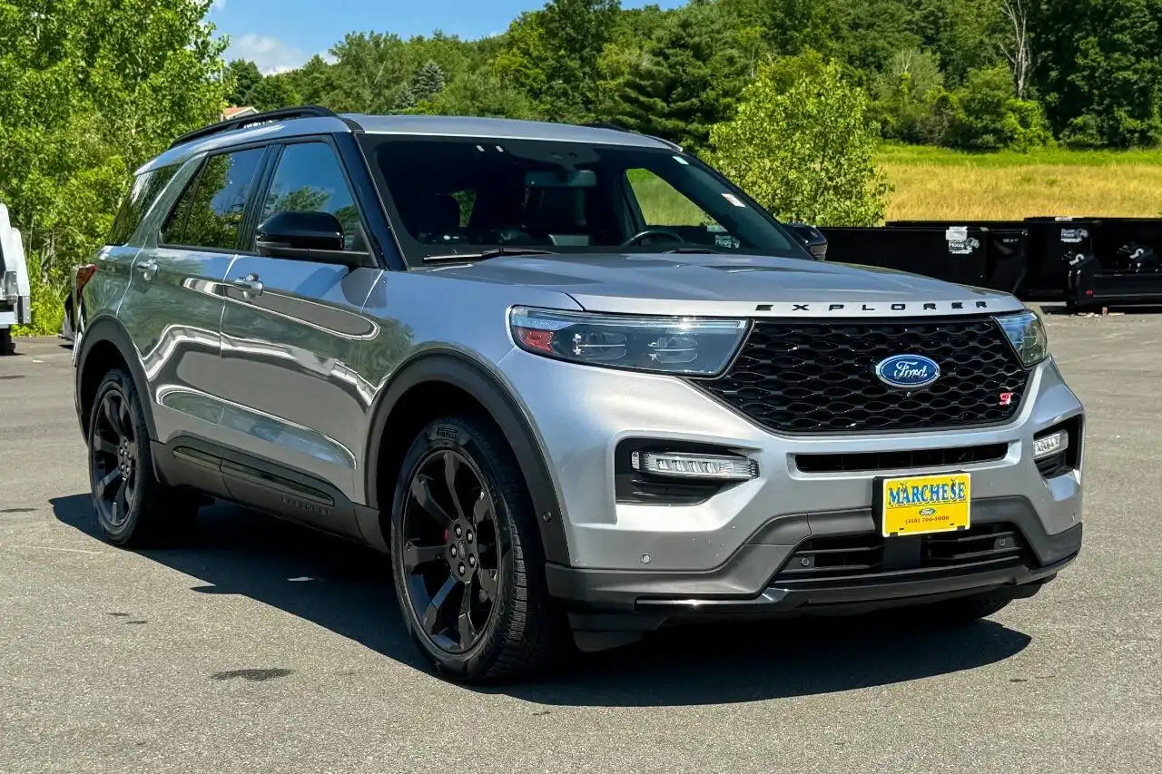 2021 Ford Explorer ST 4WD's photo