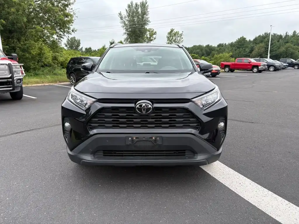 2021 Toyota RAV4 XLE AWD's photo