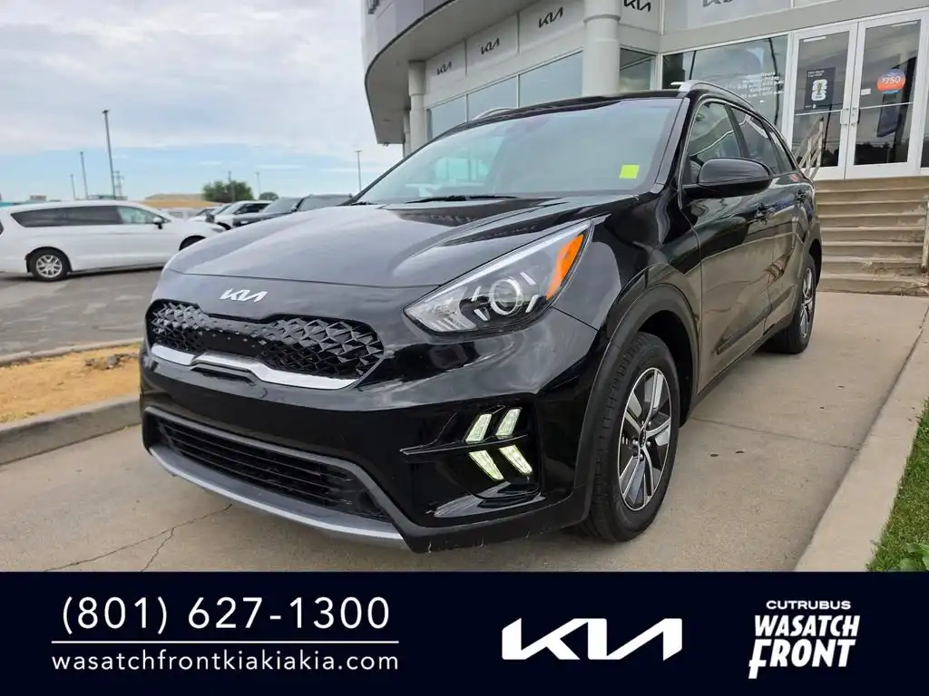 2022 Kia Niro LXS's photo