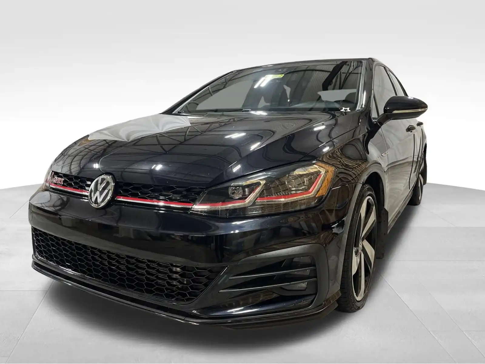 2020 Volkswagen Golf GTI 2.0T SE 4-door's photo