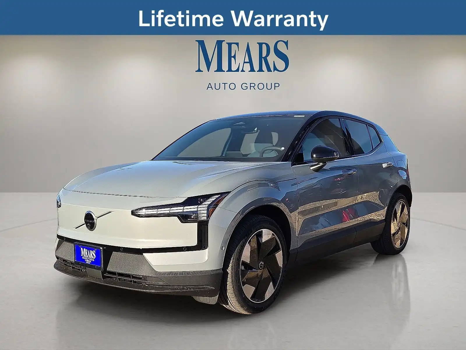 2026 Volvo EX30 Twin Motor Performance Ultra's photo