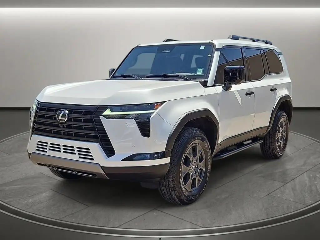 2024 Lexus GX 460 550 Overtrail+'s photo