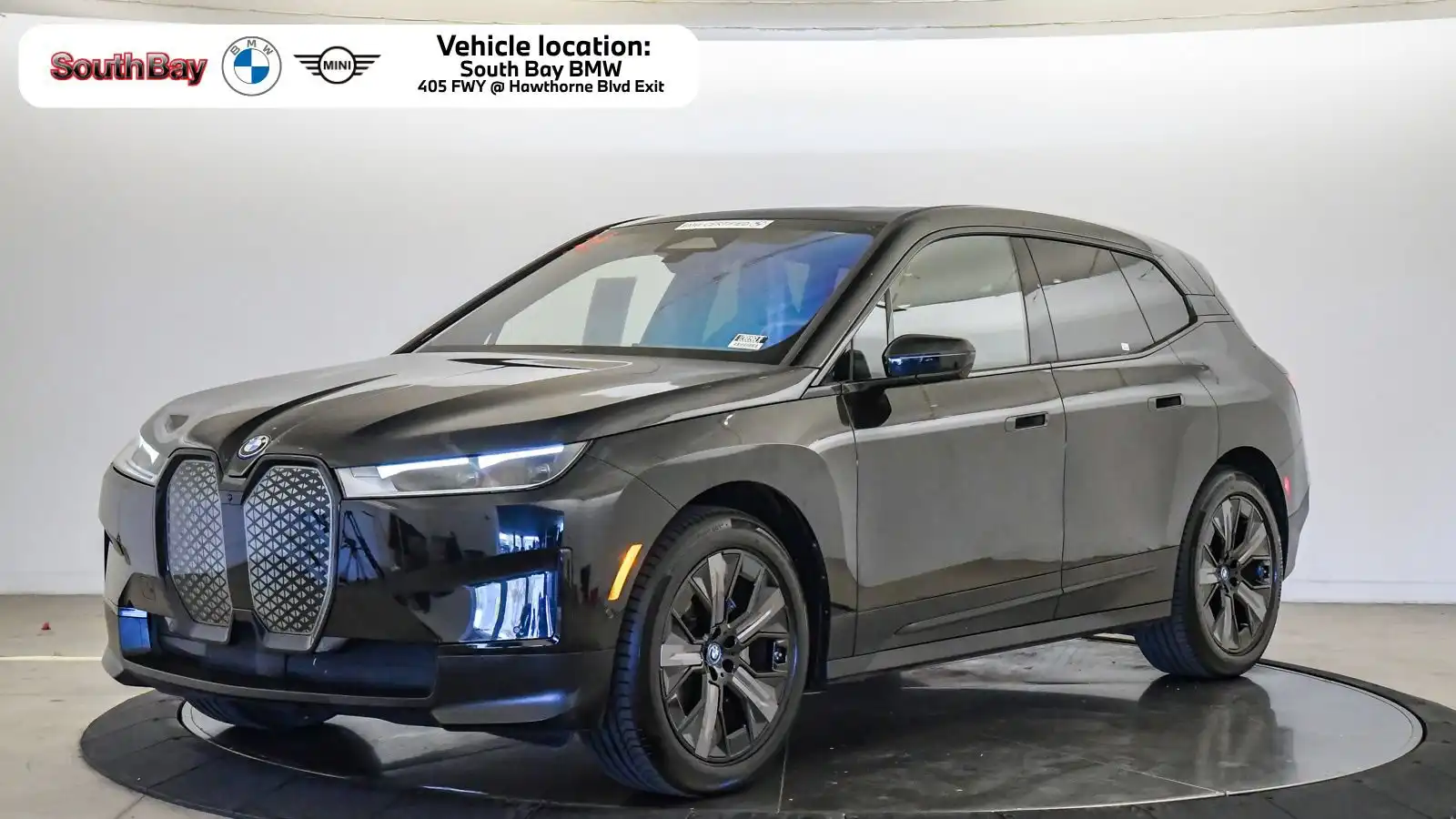 2024 BMW iX xDrive50's photo