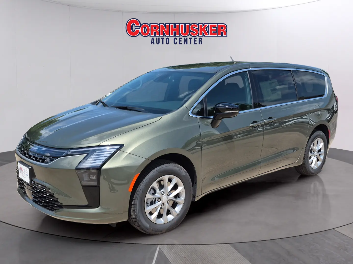 2027 Chrysler Pacifica Select AWD photo 3