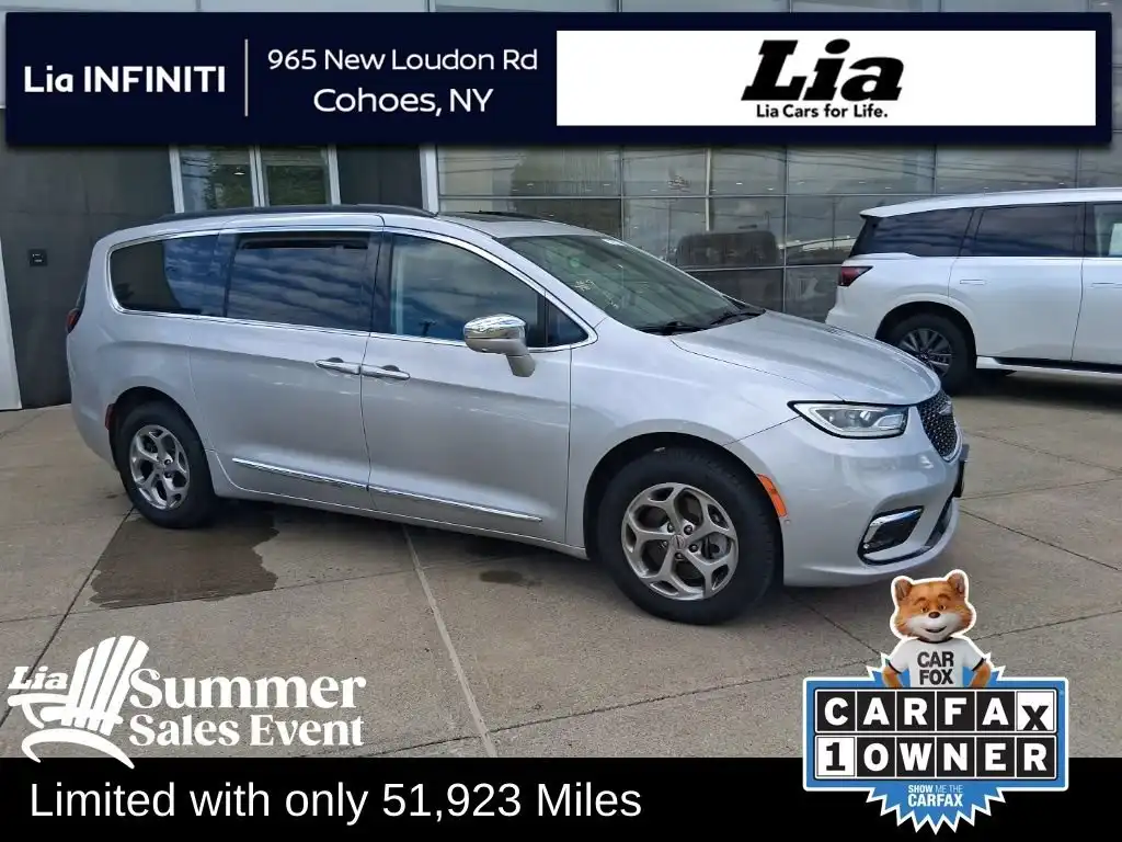 2022 Chrysler Pacifica Limited's photo