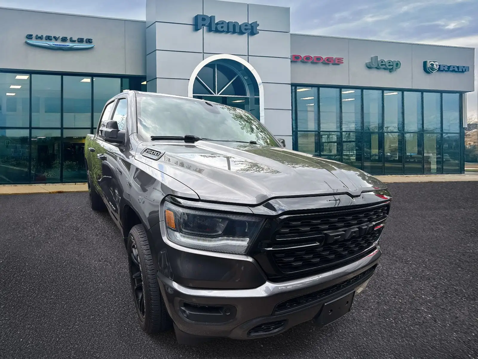 2023 RAM 1500 Big Horn/Lone Star 4WD Crew Cab 5'7 photo 1
