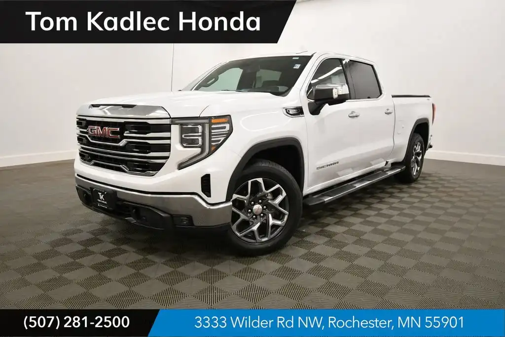 2023 GMC Sierra 4WD Crew Cab Standard Box SLT's photo