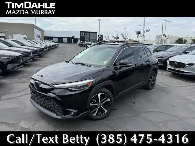 2023 Toyota Corolla Cross Hybrid XSE AWD's photo