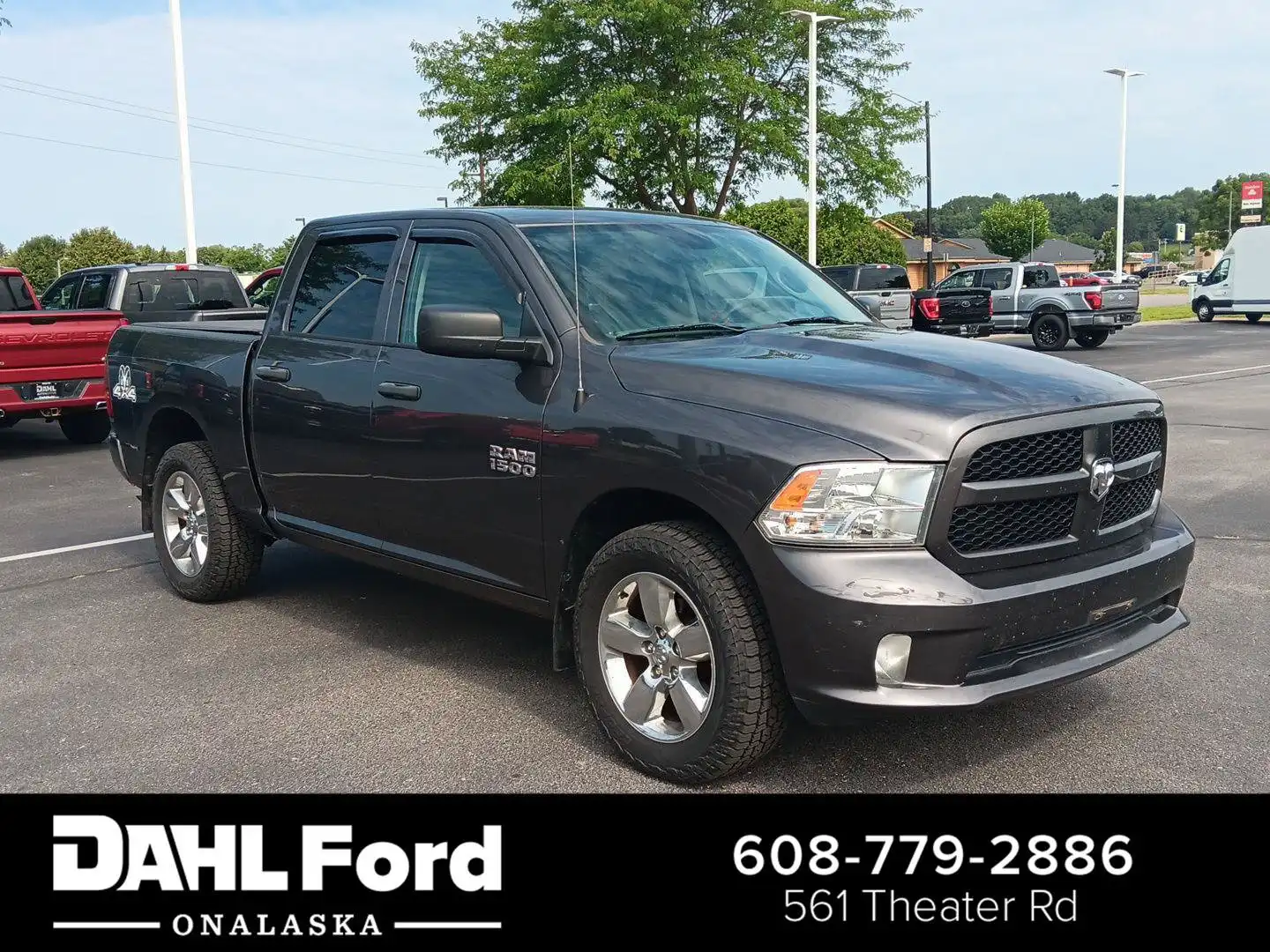 2017 RAM 1500 Express 4x4 Crew Cab 5'7's photo