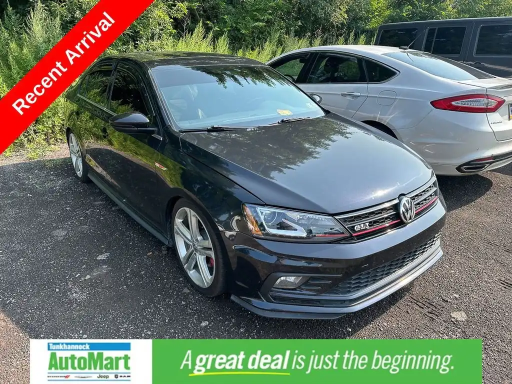 2016 Volkswagen Jetta 2.0T GLI SEL Auto's photo