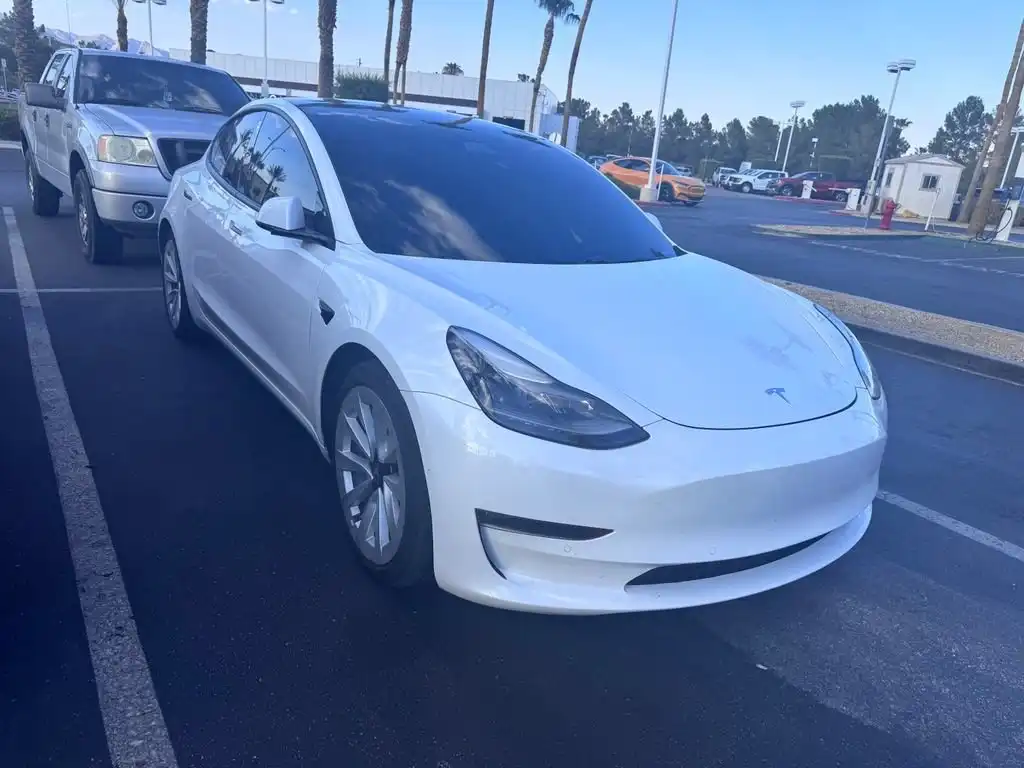 2021 Tesla Model 3 Long Range Dual Motor All-Wheel Drive's photo