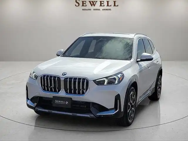 2026 BMW X1 xDrive28i's photo