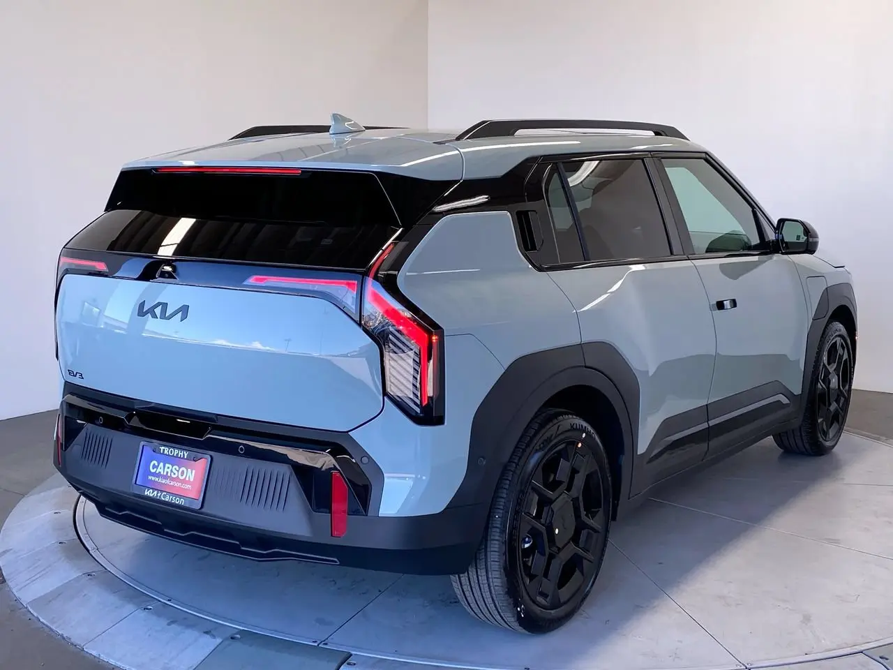 2027 Kia EV3 Land photo 5
