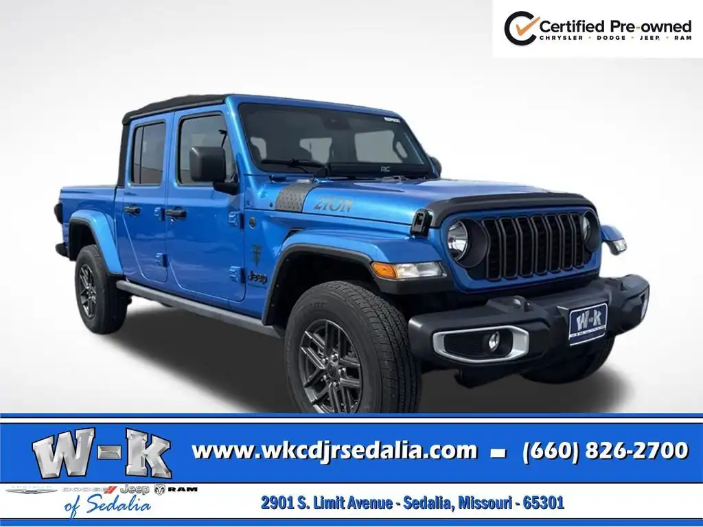2024 Jeep Gladiator Sport S's photo