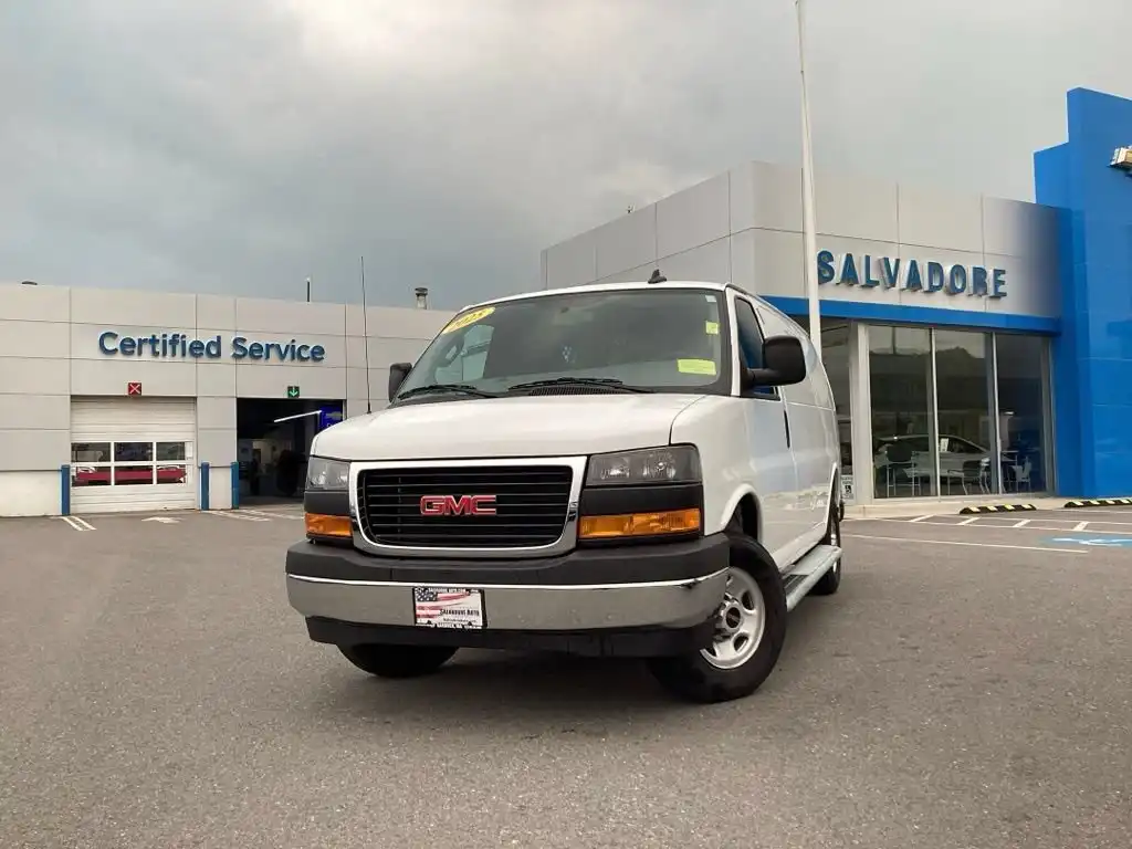 2025 GMC Savana 2500's photo