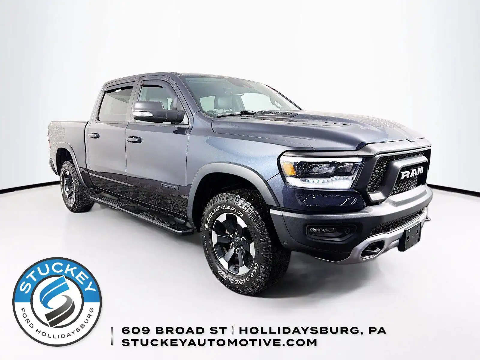 2021 RAM 1500 Rebel 4WD Crew Cab 5'7's photo