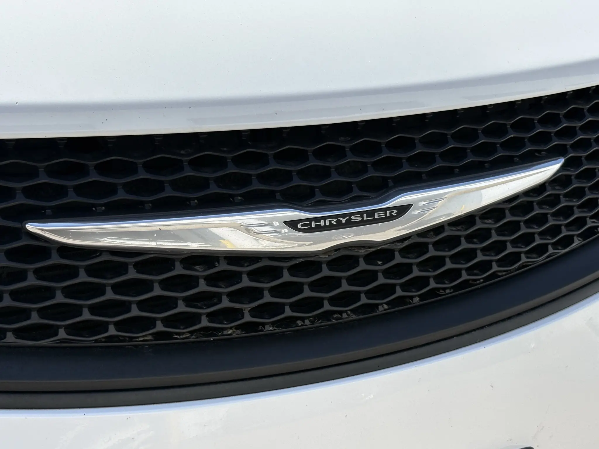 2023 Chrysler Voyager LX photo 3