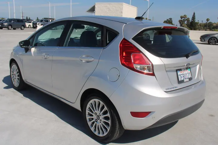 2014 Ford Fiesta Titanium Hatch photo 5