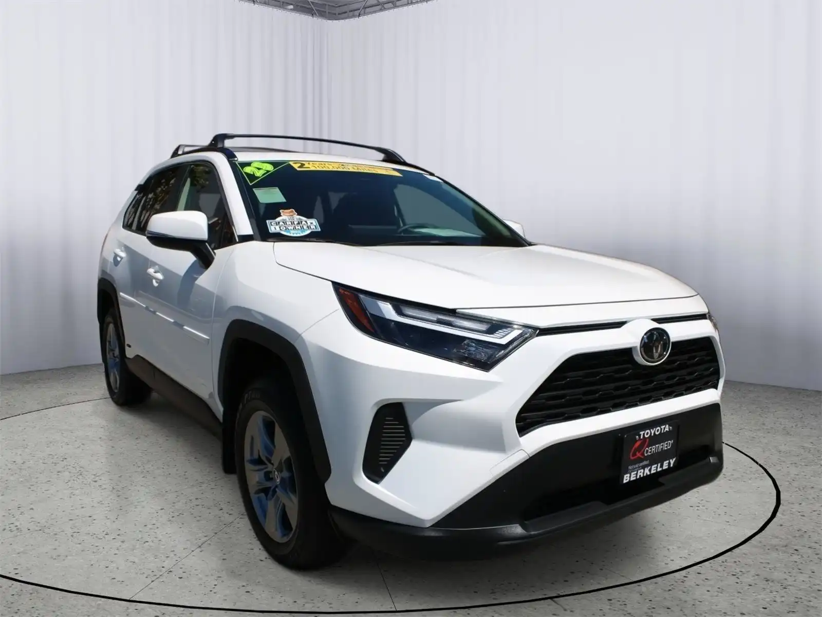 2025 Toyota RAV4 Hybrid XLE AWD's photo