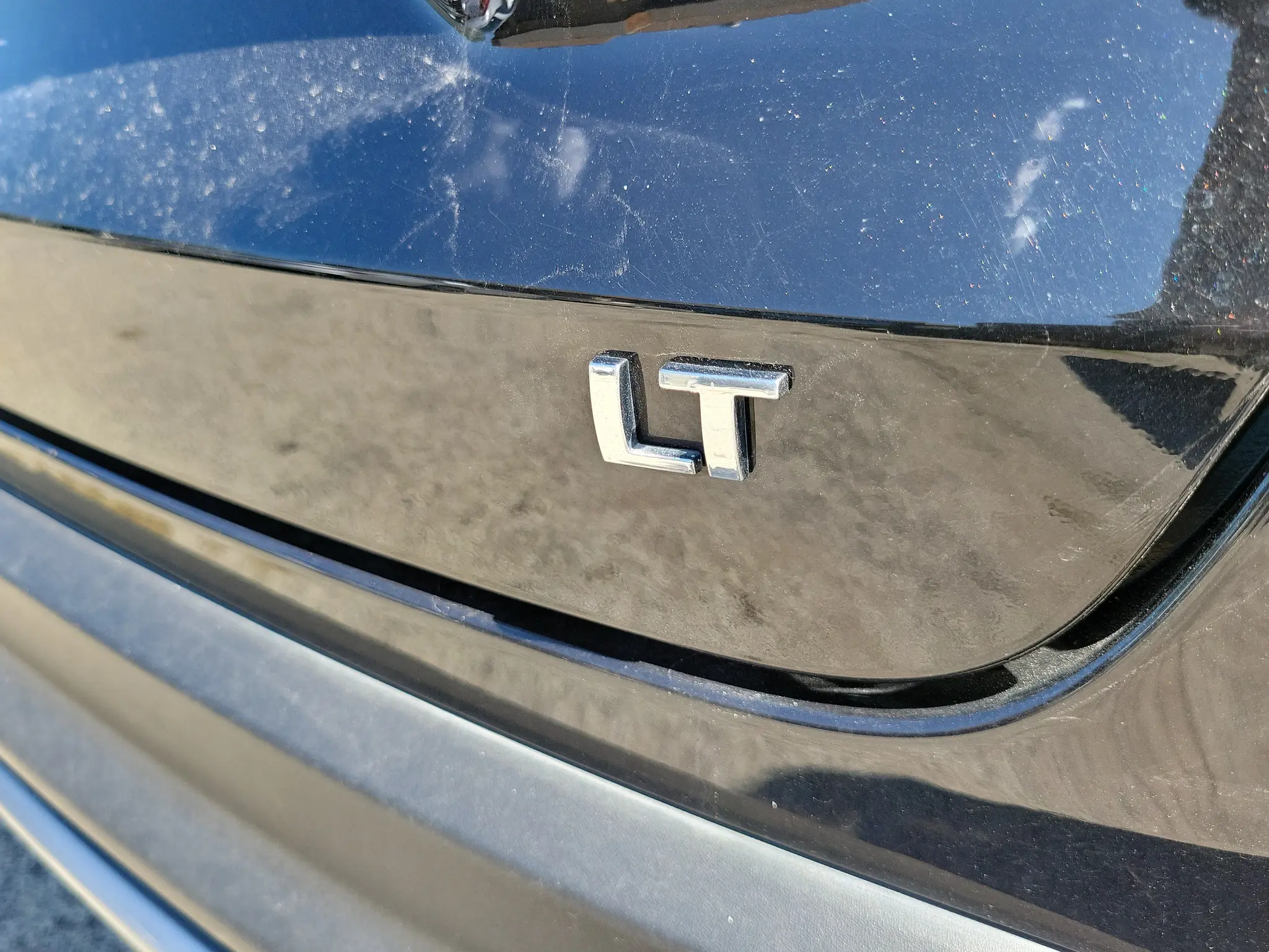 2025 Chevrolet Trax LT photo 5