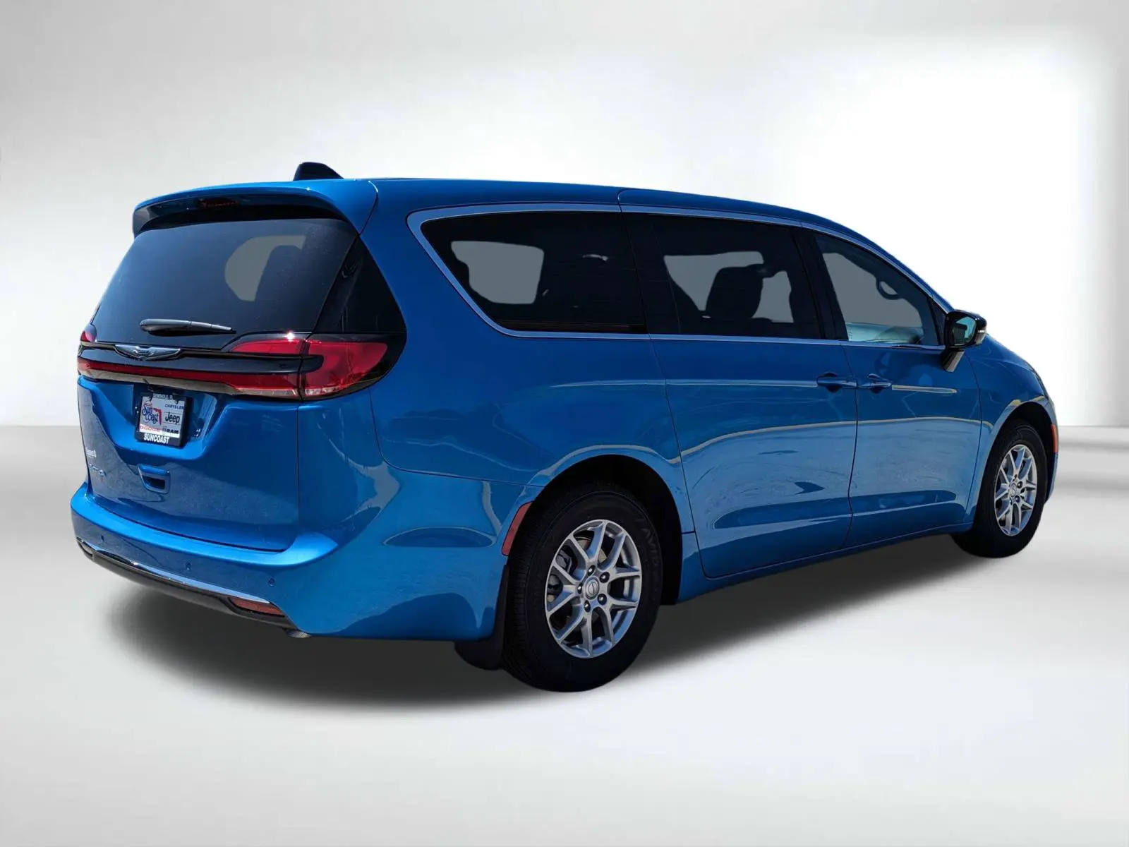 2026 Chrysler Pacifica Select photo 4