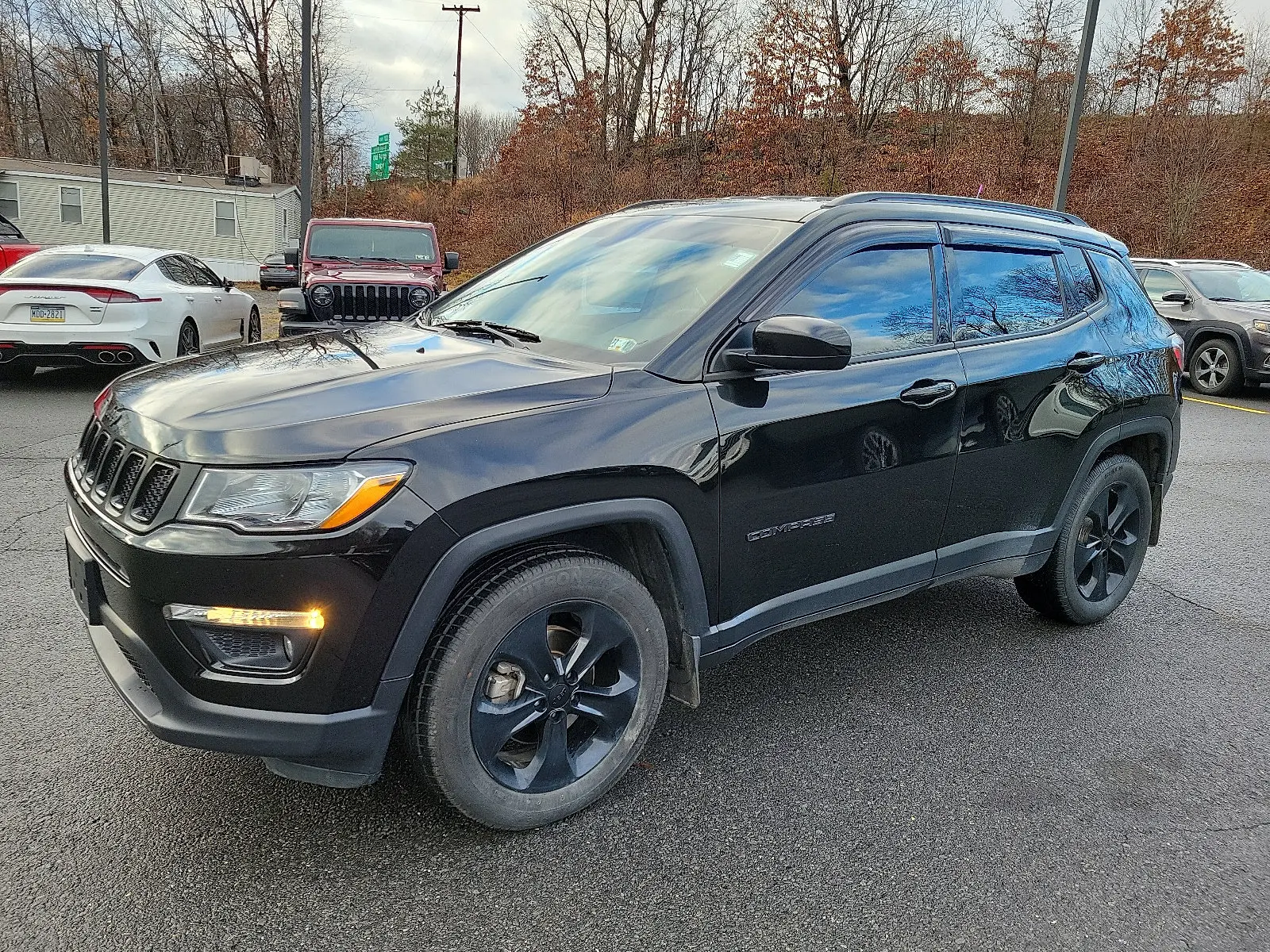 2021 Jeep Compass Altitude 4WD photo 3