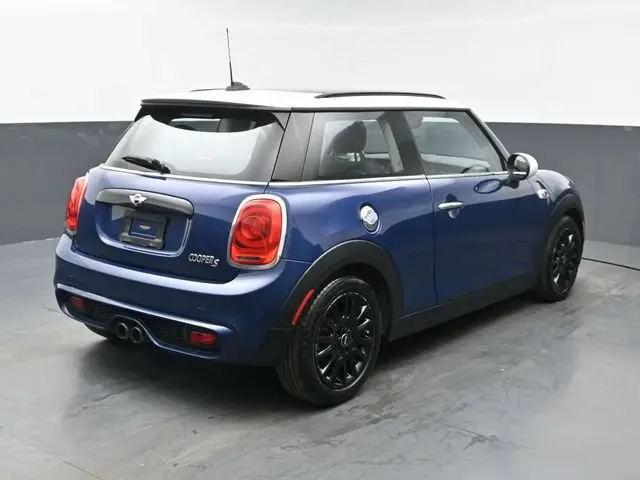 2017 MINI Cooper S photo 5