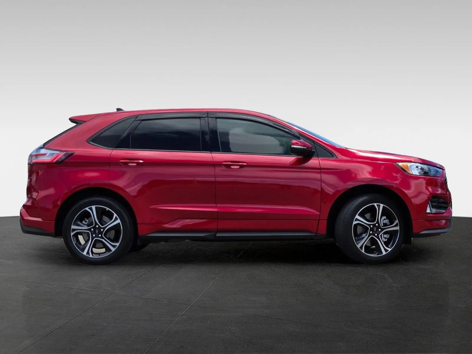 2023 Ford Edge ST AWD photo 3