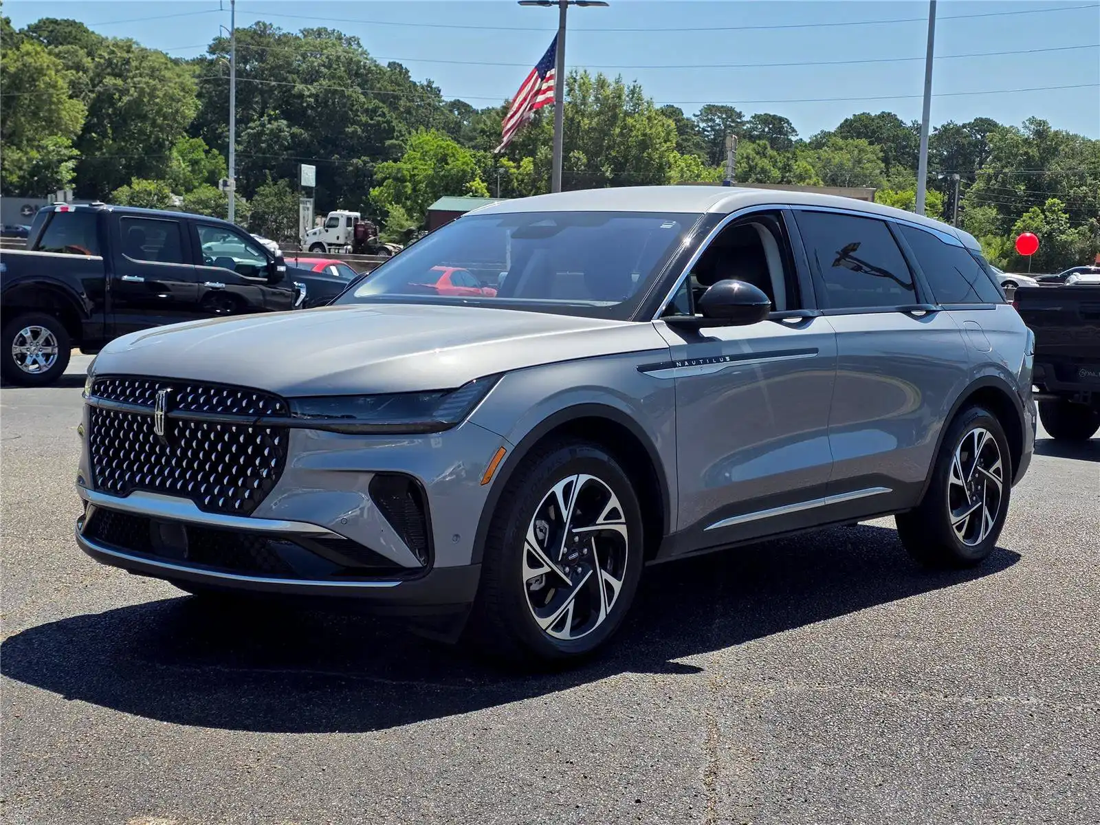 2024 Lincoln Nautilus Premiere AWD's photo