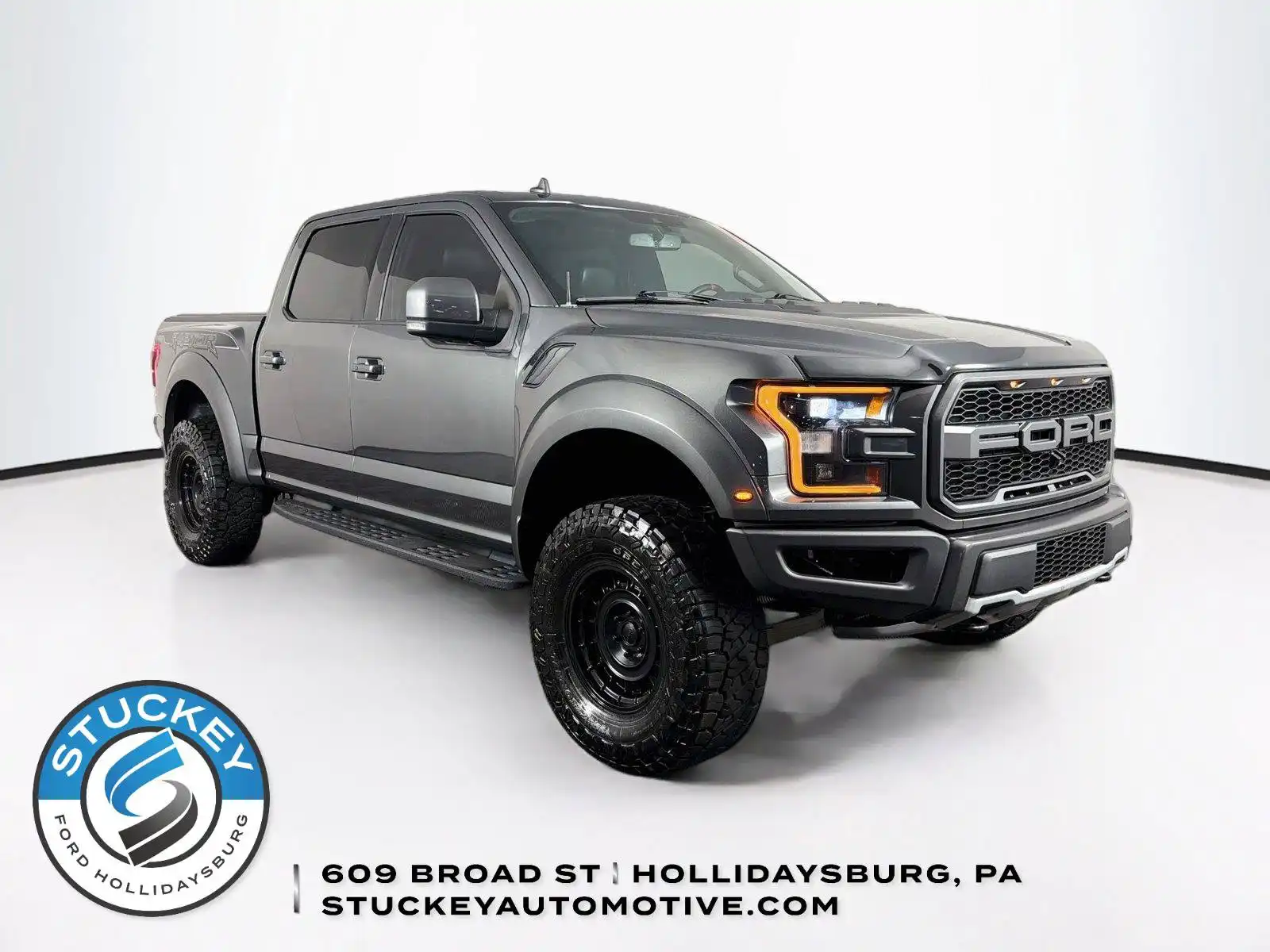 2020 Ford F-150 Raptor 4WD SuperCrew 5-1/2' Box's photo