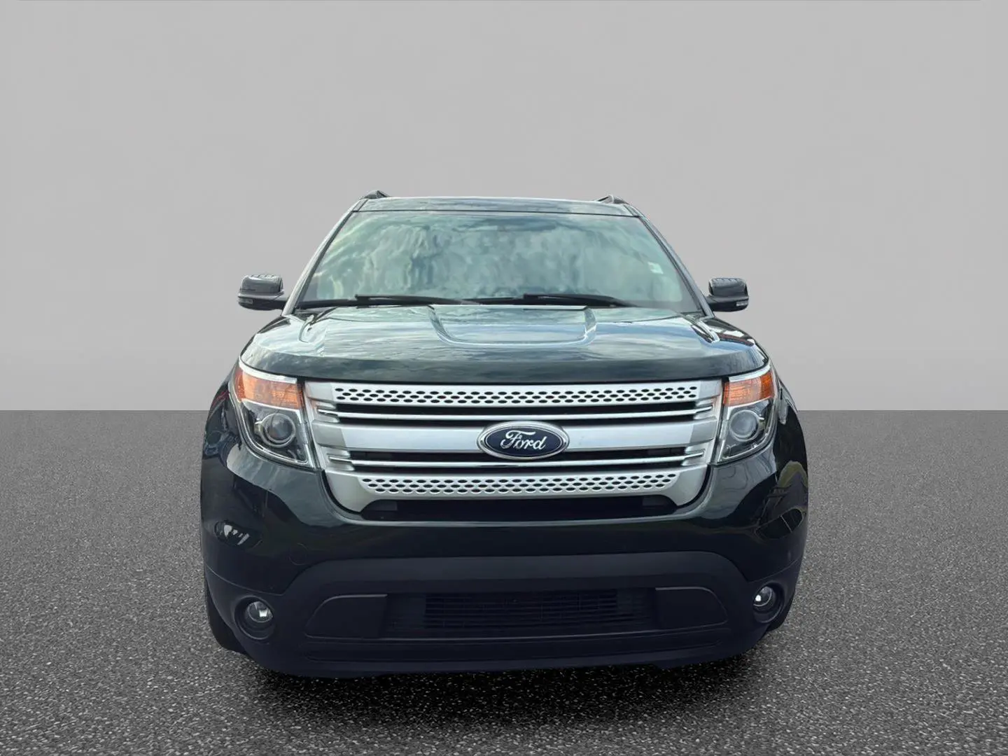 2013 Ford Explorer XLT photo 3