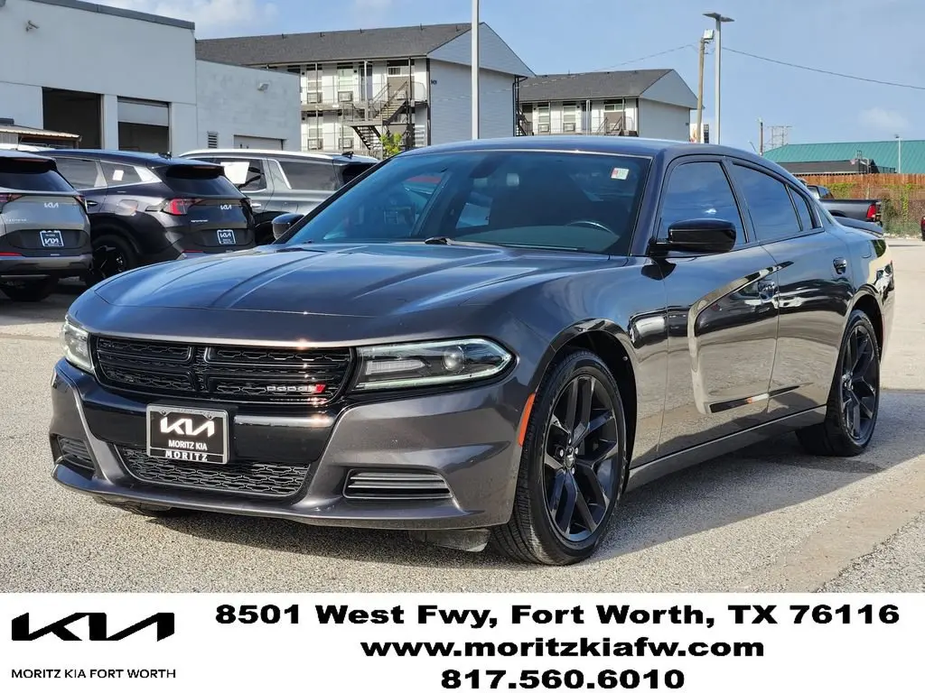 2021 Dodge Charger SXT photo 3