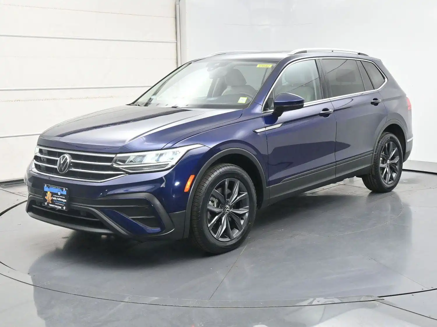 2022 Volkswagen Tiguan 2.0T SE 4Motion's photo