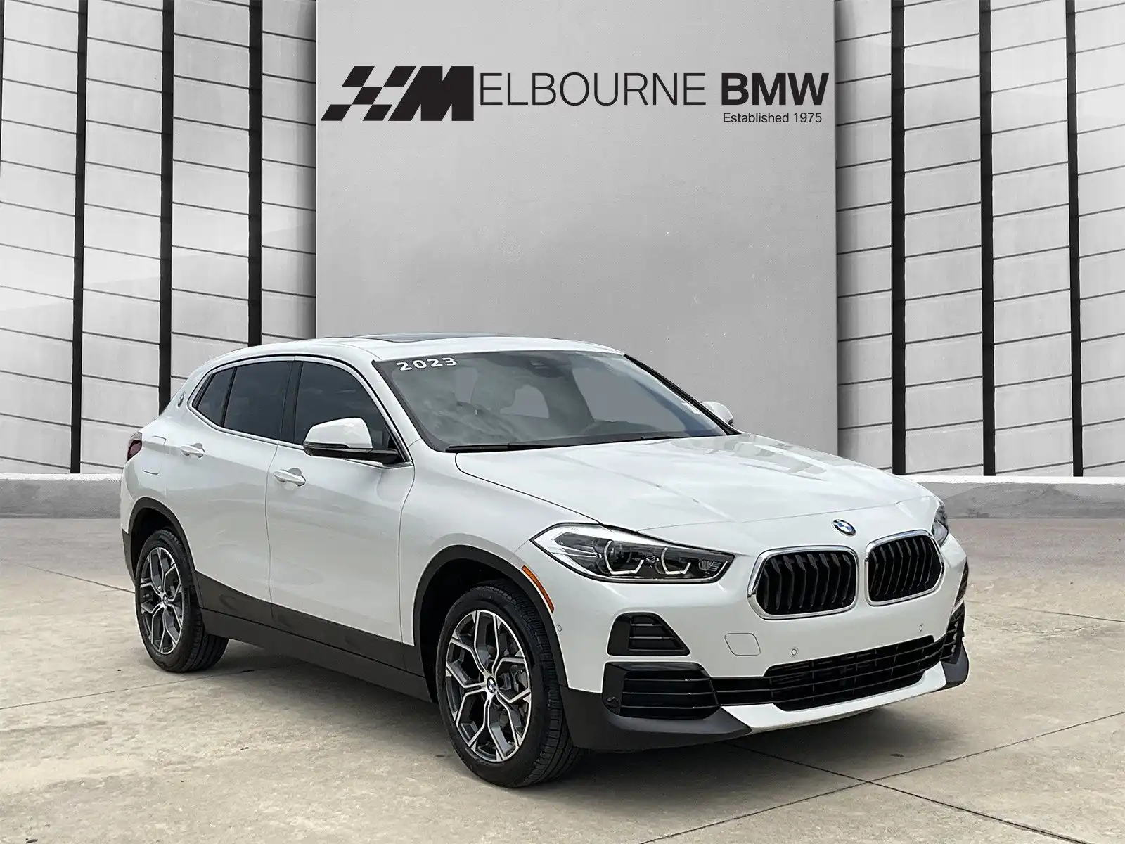2023 BMW X2 sDrive28i's photo