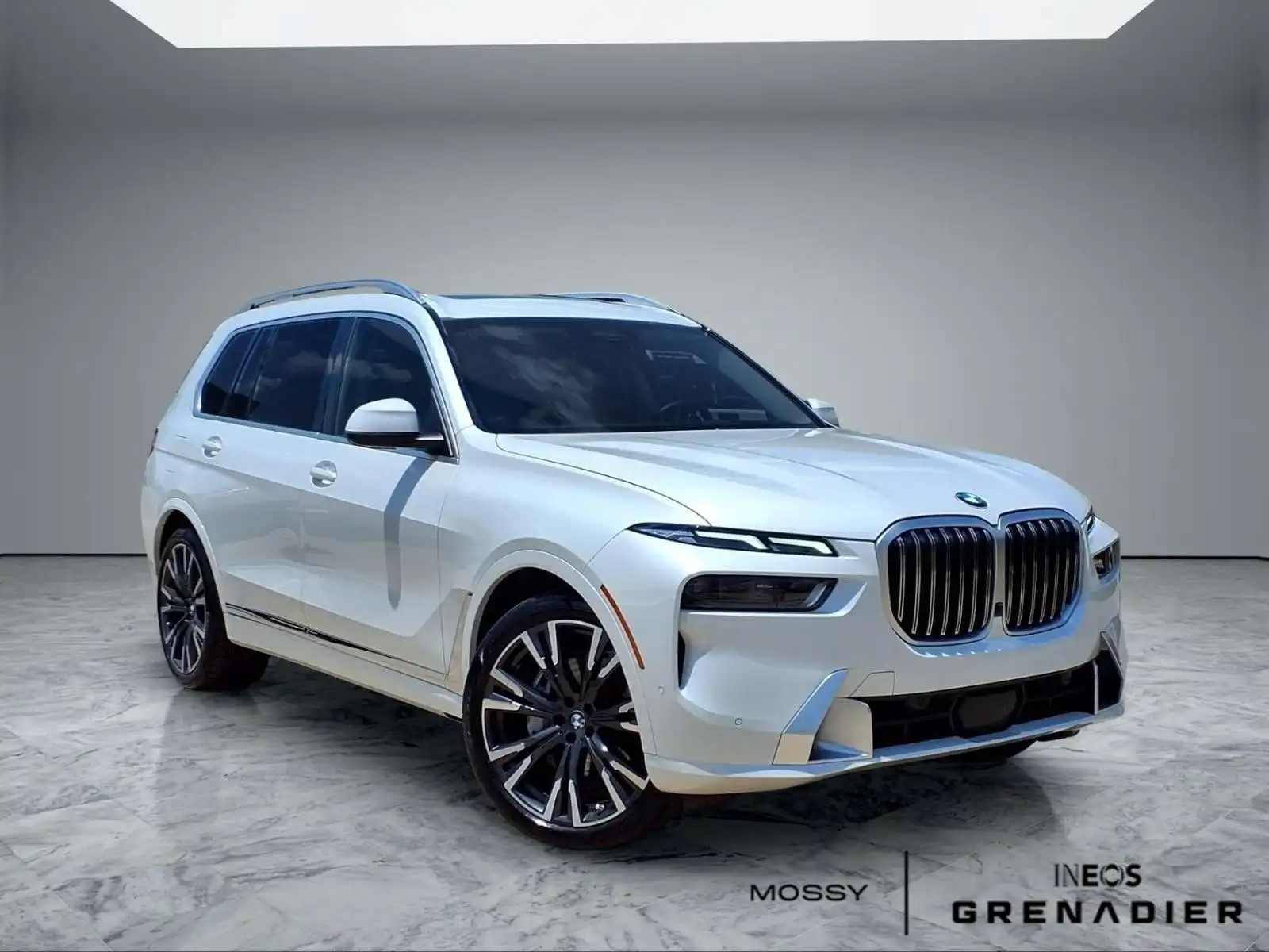 2023 BMW X7 xDrive40i's photo