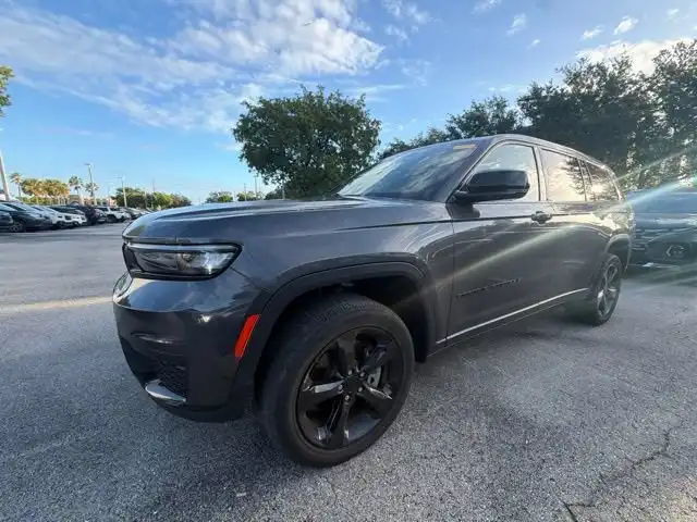 2021 Jeep Grand Cherokee L Altitude's photo