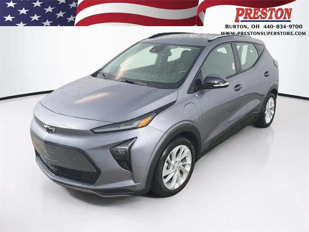 2022 Chevrolet Bolt EUV LT's photo