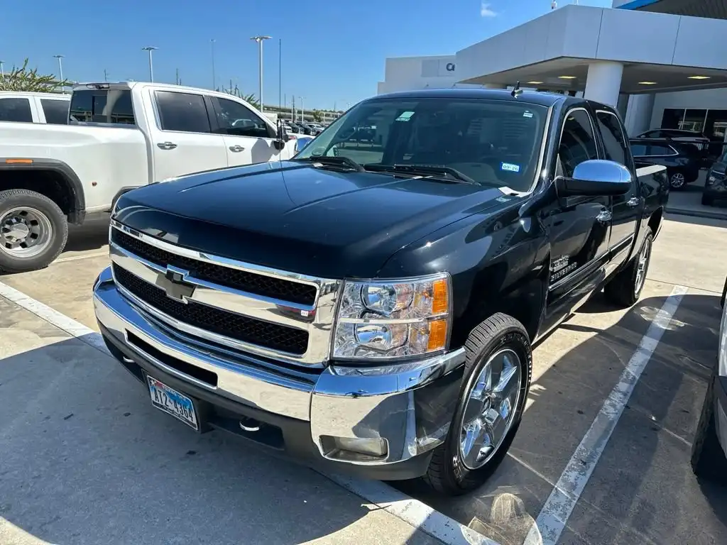 2011 Chevrolet Silverado 1500 LT Crew Cab's photo