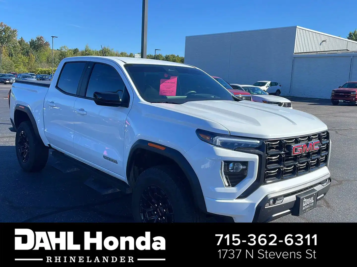 2026 GMC Canyon Elevation 4WD Crew Cab Short Box's photo