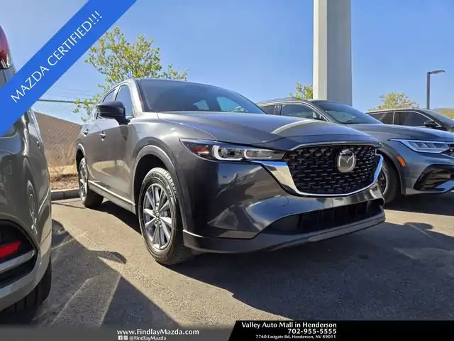 2023 Mazda CX-5 S Preferred package Auto AWD's photo