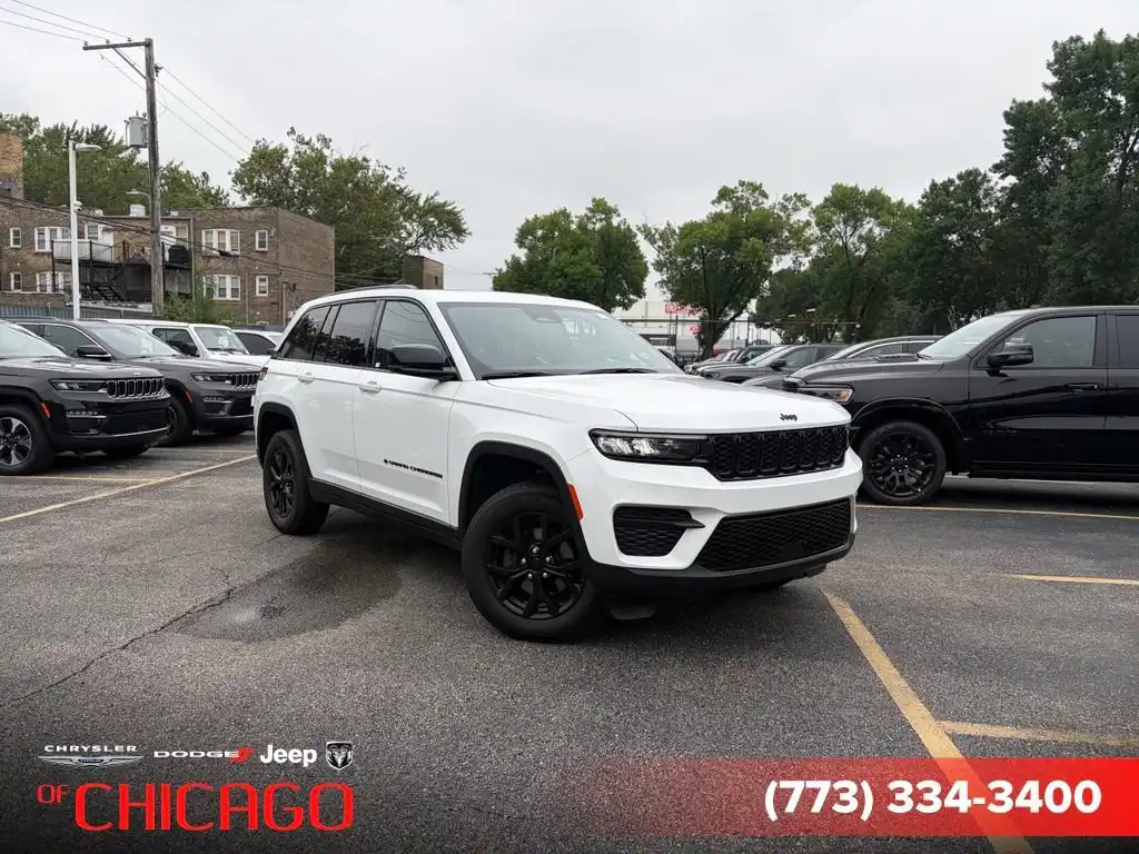 2025 Jeep Grand Cherokee Altitude X 4x4's photo