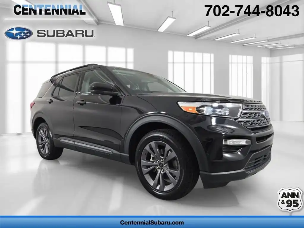 2023 Ford Explorer XLT 4WD's photo