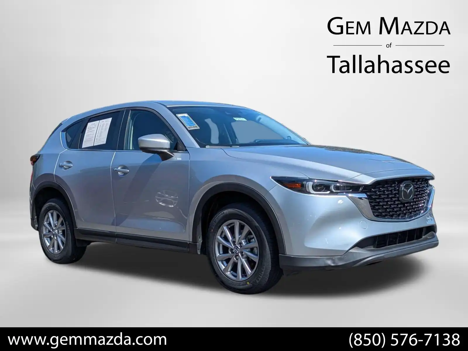 2023 Mazda CX-5 S Preferred package Auto AWD's photo