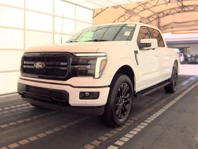 2025 Ford F-150 Lariat 4x4 SuperCrew 5-1/2 Box's photo